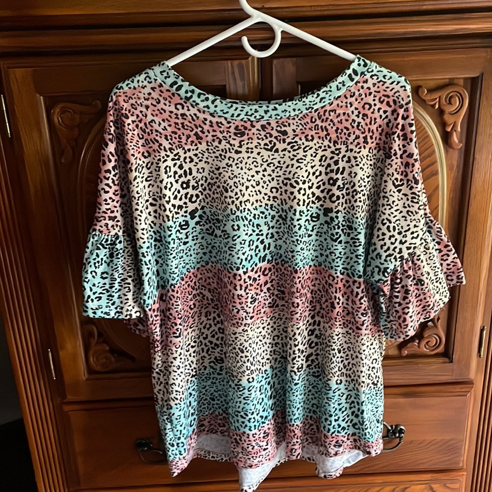 Women’s cotton top. Multicolored